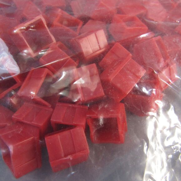 Bulk Lot of 2000 Red Plastic Houses Board Game Pieces NEW Tokens 0.5" Parts - Picture 4 of 4